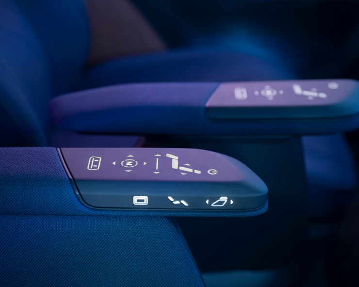 Interiors Yanfeng Corporate site